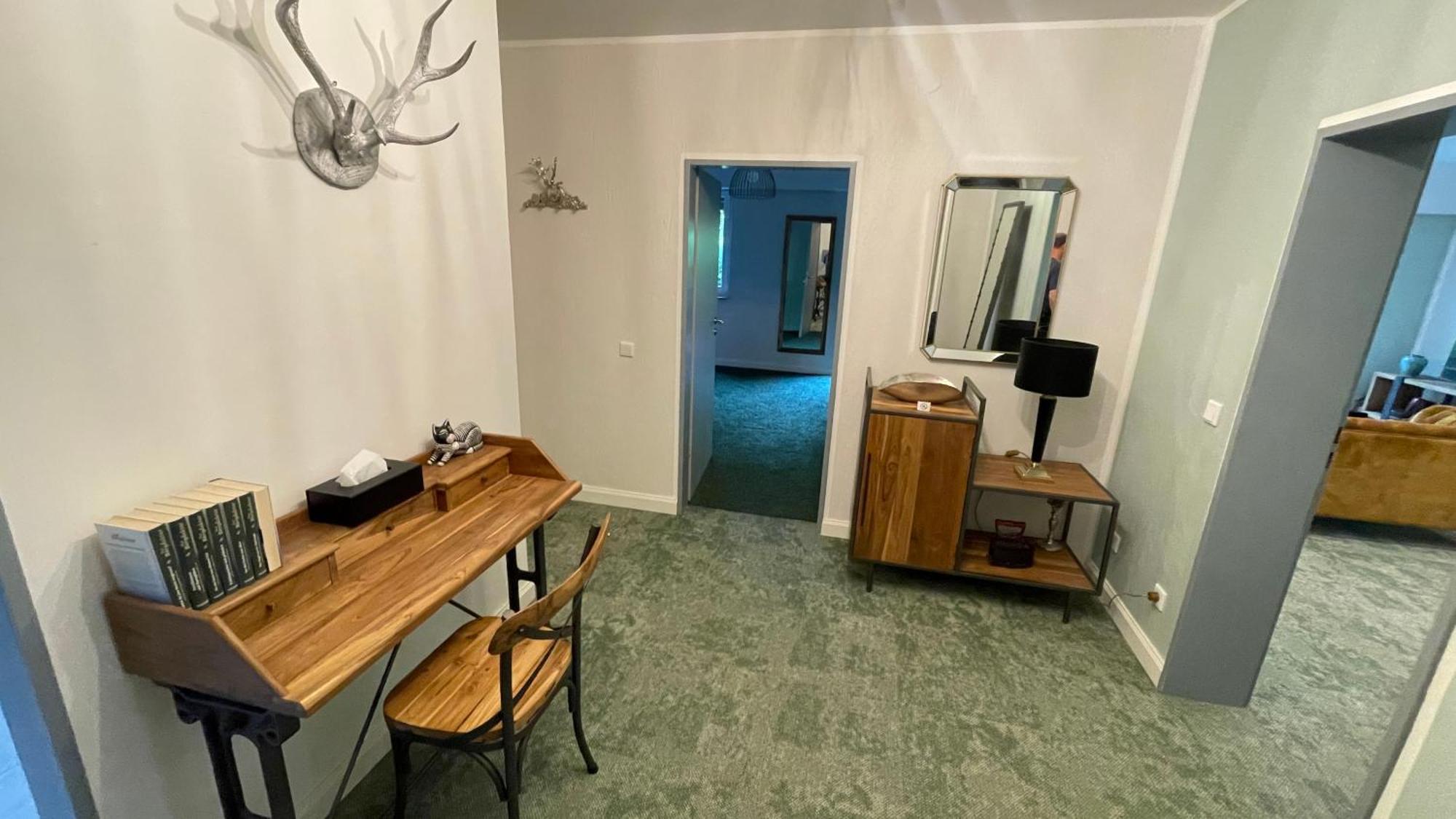 Besotel Erkrath- Schicke Fewo Oder Apartments Zentral Naehe Bahnhof Und Autobahn Im Neandertal Mit Glasfaser Wlan Und Freies Parken Exterior photo