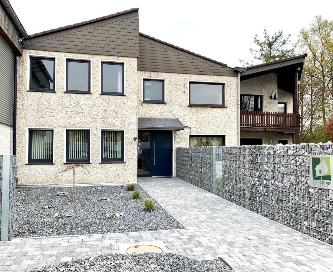 Besotel Erkrath- Schicke Fewo Oder Apartments Zentral Naehe Bahnhof Und Autobahn Im Neandertal Mit Glasfaser Wlan Und Freies Parken Exterior photo